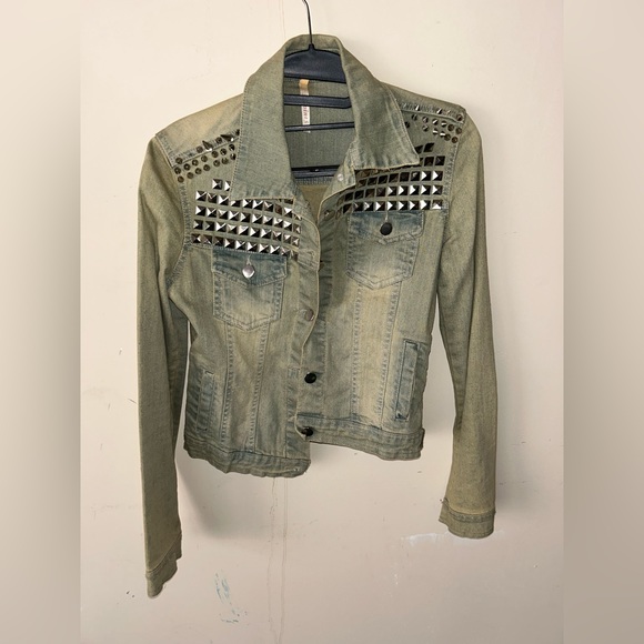 Women’s jean jacket - Picture 1 of 6